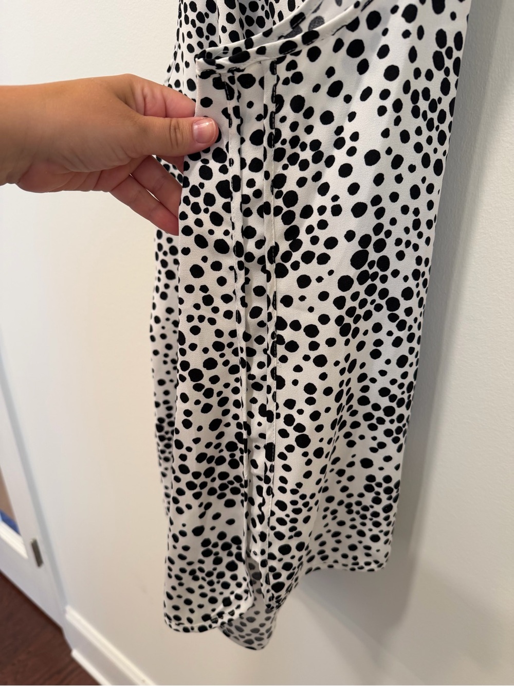 Chicos Tank Top Womens Sz 2 Large Black White Polka Dot Sleeveless Top Travel - Picture 6 of 10